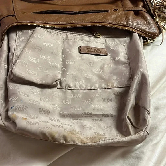 - Michael Kors shoulder bag in tan calf leather backpack - Picture 9 of 13